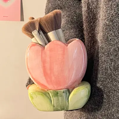 Tulip Makeup Brush Holder for Office & Bedroom Decor