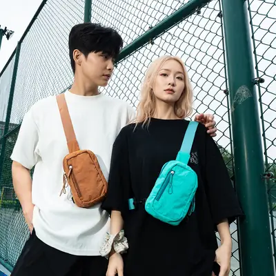 Black Lightweight Crossbody Sports Bag for Street Fashion