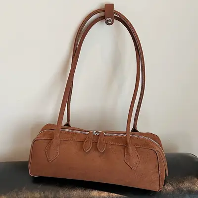 New Suede Shoulder Bag for Women Retro Commuter Design