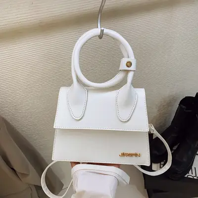 White Retro Handbag with Chain Strap for Women
