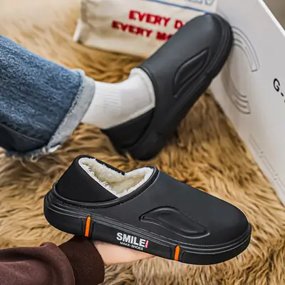 Men's White Fleece-Lined Winter Slippers Large