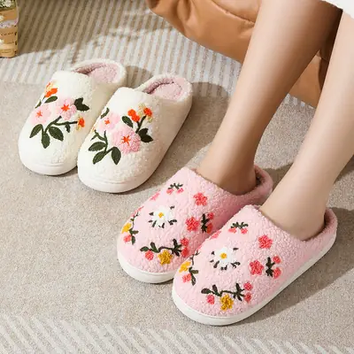Cross-Border New Style Comfortable Home Cute Colorfulful Flower Winter Cotton Slippers for Men and Women Couples Warm Indoor Cotton Slippers