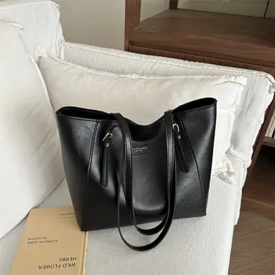Black Leather Shoulder Bag for Women Large Capacity 2025