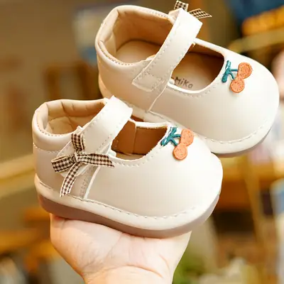 Toddler Shoes Spring & Fall New Beginner Baby Girl Shoes 1-2 Years Old Baby Shoes Soft Sole Non-Slip Screaming Shoes