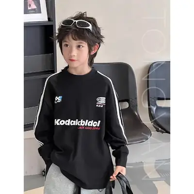 2025 Boys Red Kodak Sweatshirt Medium Large Medium