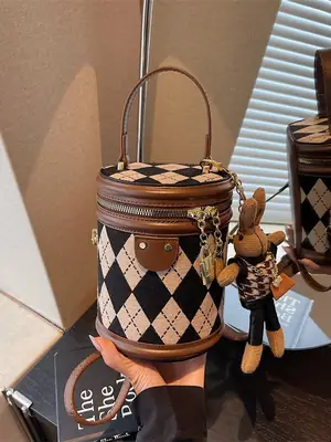 Retro Crossbody Bag for Women 2026 New Fashion