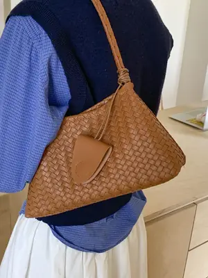 Woven Leather Shoulder Bag for Women 2025 New Niche Design