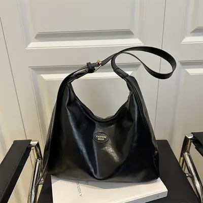 Black Niche Design Shoulder Bag for Women 2025
