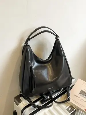 Black Leather Retro Shoulder Bag for Women