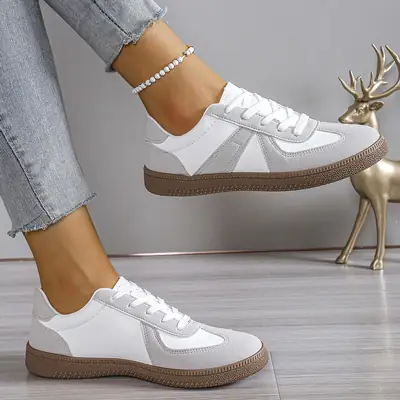 Women White Casual Flat Sneakers with Pearl Ankle Band