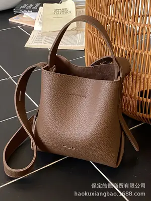 Retro Brown Leather Bucket Bag for Women 2025