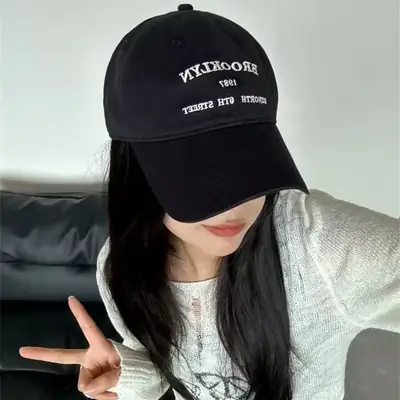Women's Red Brooklin 1987 Wintorn Cap
