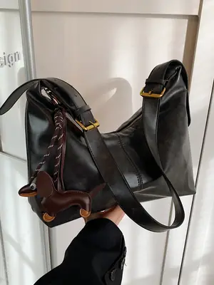 Vintage Women's Black Leather Shoulder Bag 2025