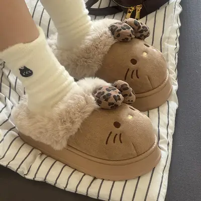 Sanrio Genuine Winter Cotton Slippers for Women, Winter Non-Slip Closed-Toe Plush Slippers, Autumn and Winter Thickened Warm Fur Slippers