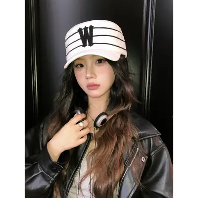 Women Korean Style Retro Striped Baseball Cap with W Letter Embroidery