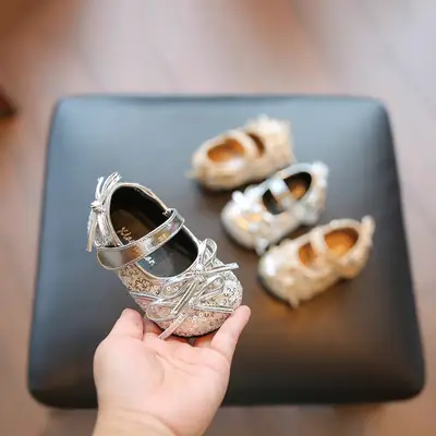 Baby Toddler Shoes Baby Princess Shoes 2025 New Baby Girl 1-2 to 3 Years Old Girls Sequined Bow Small Leather Shoes