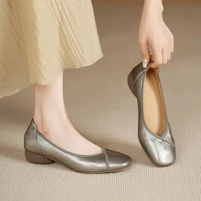 Women's Black Low Heeled Slip-On Shoes
