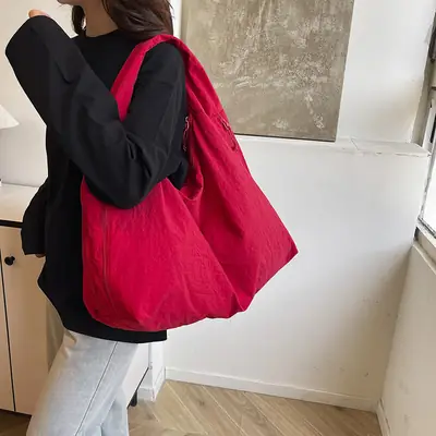 Red Canvas Large Bag for Women Outdoor Carry