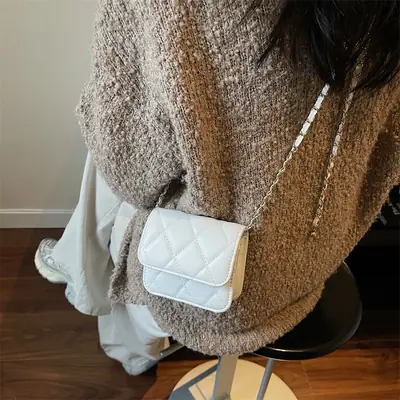 Trendy Quilted Chain Crossbody Bag for Women