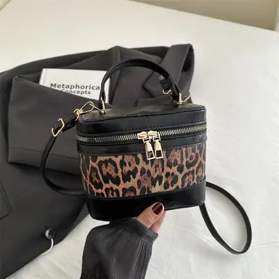 Leopard Print Crossbody Bag Black 2025
