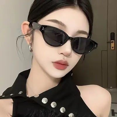 Black Cat-Eye Sunglasses for Women Anti-UV