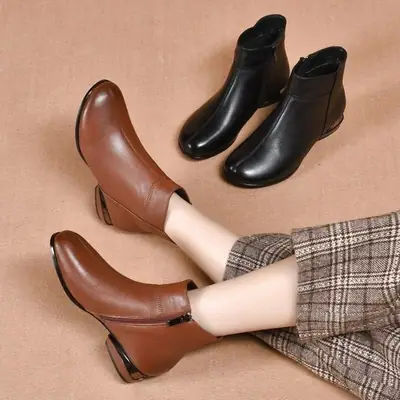 Women's Black Leather Ankle Boots Round Toe Winter