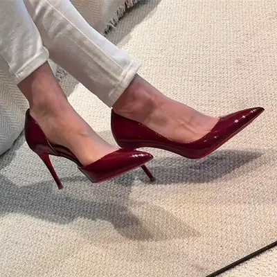 Burgundy Pointed Heels Hollow Patent Leather 2025