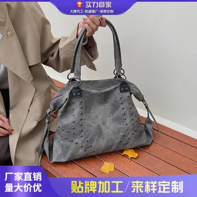 Stylish Grey Leather Shoulder Bag for Women