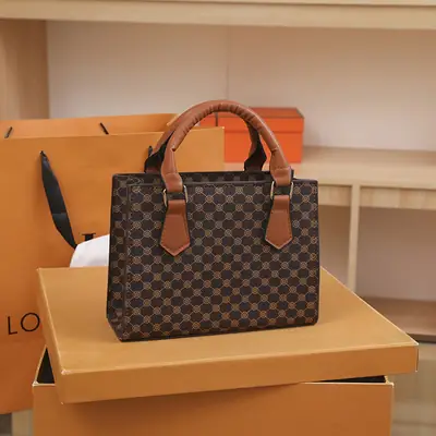 Women's Retro Checkered Shoulder Bag for Commuting