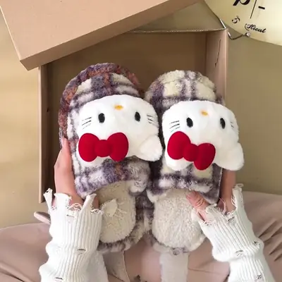 Young and Cute Cat Toe-Toe Cotton Slippers for Autumn and Winter Outer Wear, Fashionable, Warm, Comfortable and Versatile Fur Slippers