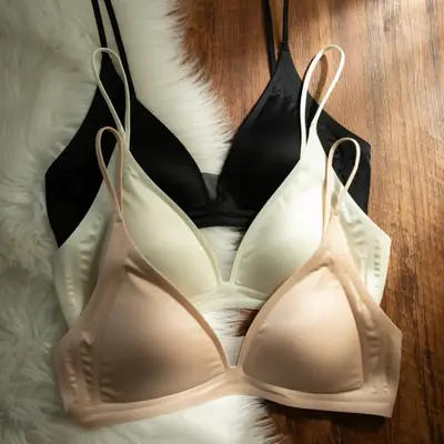 Cynl Milk Satin French Deep V Neck Intimates Women's Summer Spaghetti Straps Seamless Triangle Cup Small Breasts No Rims Thin Bra