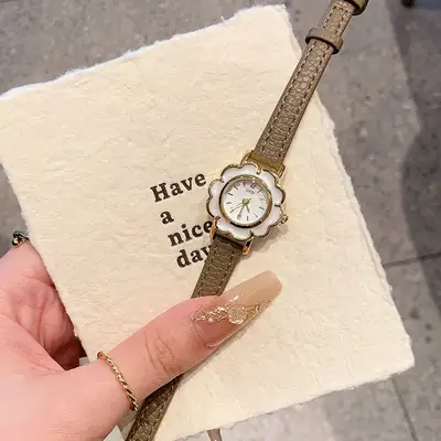 Gedi Petal-Accessory Women's Quartz Watch