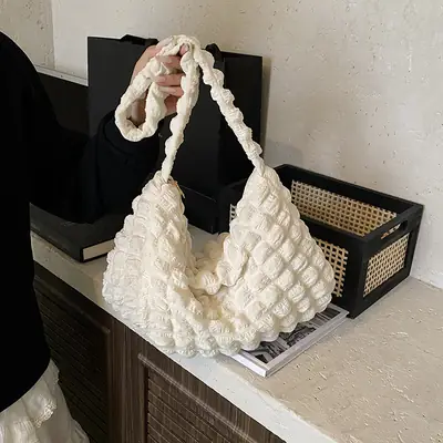 Pure Color Heart Cloud Shoulder Bag for Women 2025