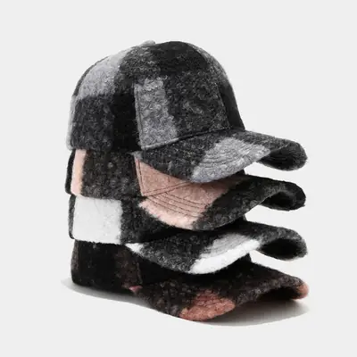 Face-Slimming Duckbill Cap for Men Winter Warmth