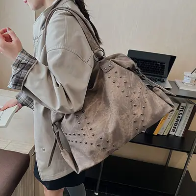 Women Rivet Bag Large Capacity Satchel Commuter Tote
