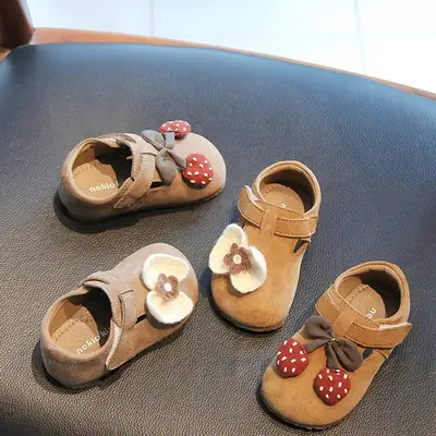 Spring and Autum Baby Toddler Shoes, Girls' Fashionable Birkenstock Shoes, Non-Slip Soft Sole Shoes, Fashionable Princess Shoes, Baby Shoes
