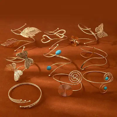 Light Luxury and High-End French Phoenix Tail Bracelet for Women, Gold Opening, Adjustable Armband, Geometric Flower Butterfly Hand Jewelry