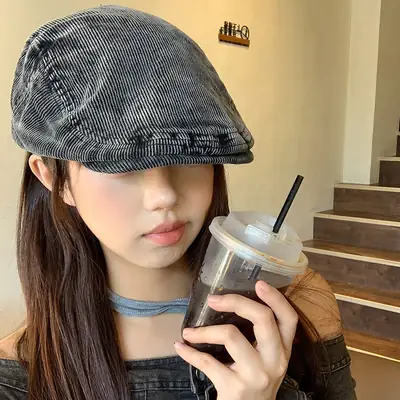 Women Duckbill Beret with Face-Slimming Design
