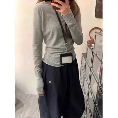 Wholesale Gray Rolled-Edge Long-Sleeve T-Shirt for Women, 2026 Early Autumn New Korean Style Thin Base Layer Top