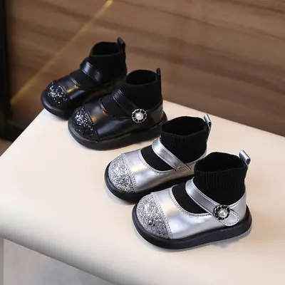 Toddler Shoes, Trendy Baby Girl Soft-Soled Princess Shoes, Baby Spring, Autumn and Winter Shoes, Children's Shoes, 1 to 2-3 Years Old Short Leather Boots