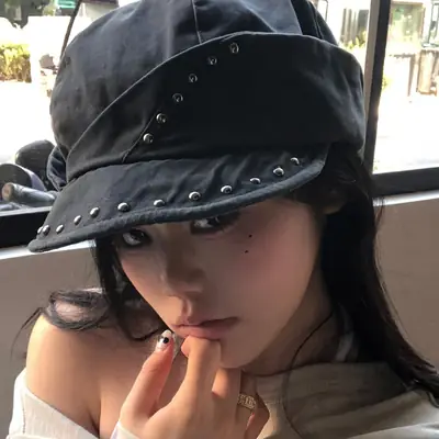 Vintage Women's Face-Slimming Beret Cap for Autumn