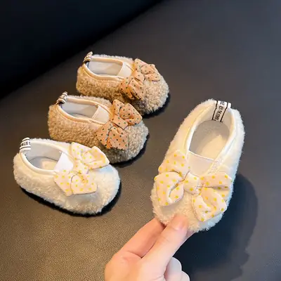 Autumn and Winter Baby Girl's Beanie Shoes 1 to 3 Years Old Children's Furry Shoes Fleece-Lined Baby Cotton Shoes Soft Sole Toddler Shoes