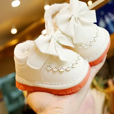 Toddler Shoes Winter Fleece-Lined Thickeneded Beginner Baby Shoes 1-2 Years Old Baby Shoes Soft Sole Non-Slip Screaming Shoes