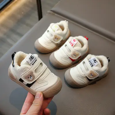 Baby Cartoon Bear Fleece-Lined Toddler Shoes 0-2-3 Years Old Winter Baby Boy Shoes Breathable Girls Fleece-Lined Toddler Shoes
