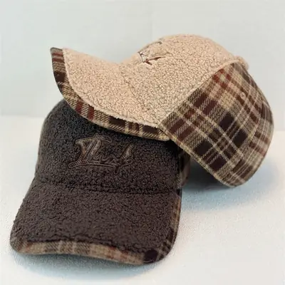New Lamb Wool Patchwork Plaid Retro Baseball Cap