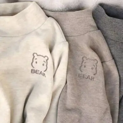 Children's Velvet Half Turtleneck Sweatshirt Beige Bear Print
