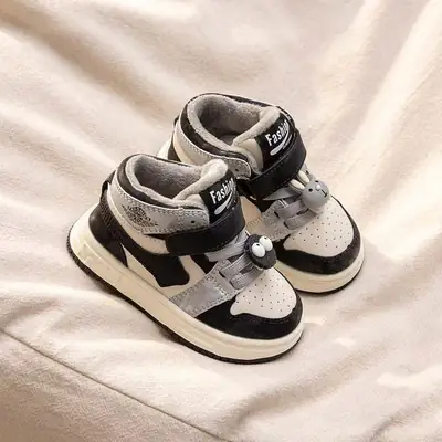 Baby Shoes 2025 Autumn and Winter Velvet Sports Shoes for Men and Women Cotton Shoes Soft Sole Baby Toddler Shoes Casual High-Top Sneakers
