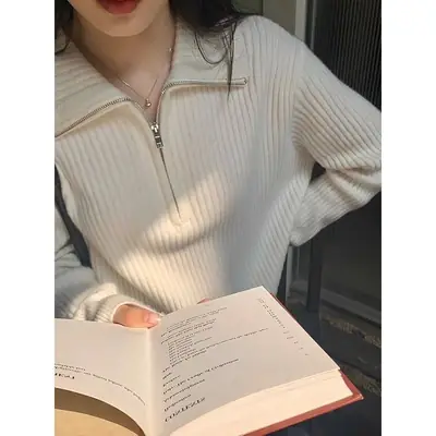 2026 Autumn/Winter New Zipper Sweater Knitwear for Women, Loose Fit, Stylish and Unique Design, Trendy Base Layer Top