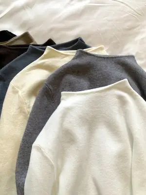 Soft Knitted Half-High Collar Base Shirt for Women, Suitable for Spring, Autumn, and Winter, Simple Solid Color Pullover Sweater with Long Sleeves