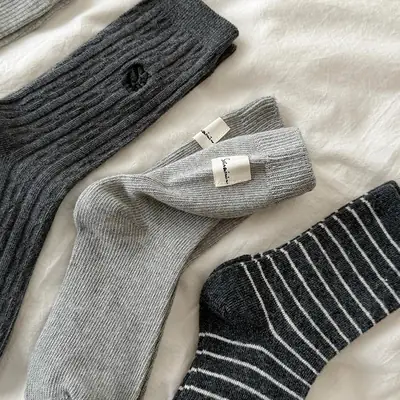Let’S Miu Lightly in Winter~ Gray Is Indeed the Best Preparation for Winter~ Thick Autumn and Winter Socks for Women